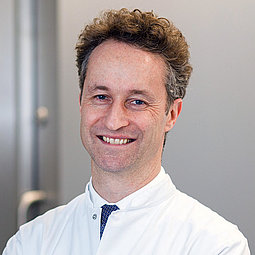 Dr. Thomas Leimbach