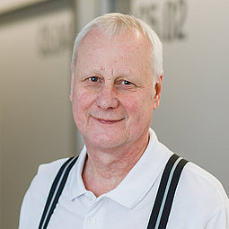 Dr. Hans-Georg Engl
