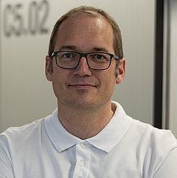 Dr. Ulrich Reiser